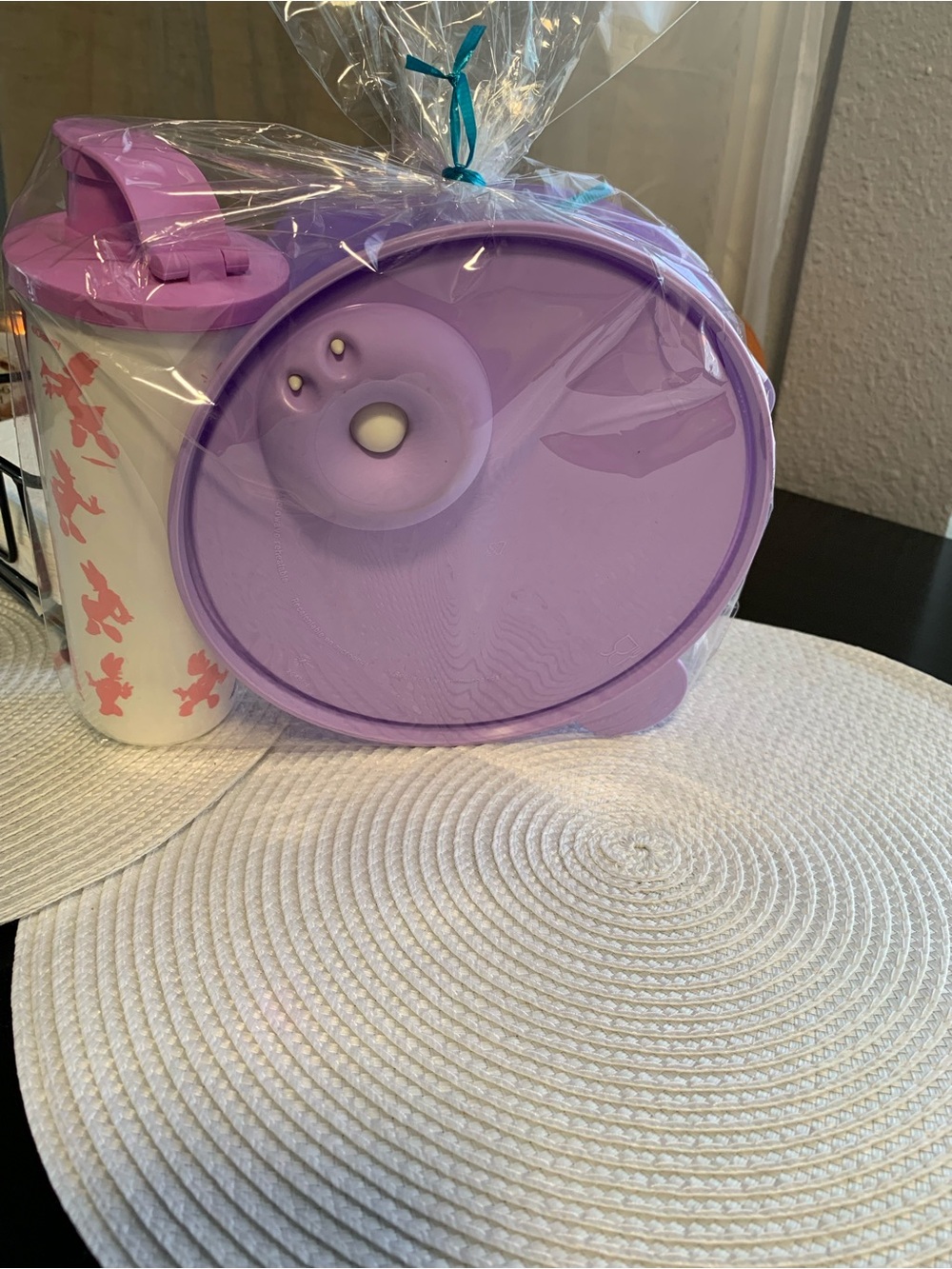 πππTupperware Purple Kids Bowl with Daisy Duck Pink Accent Tumbler πππ - Picture 2 of 4